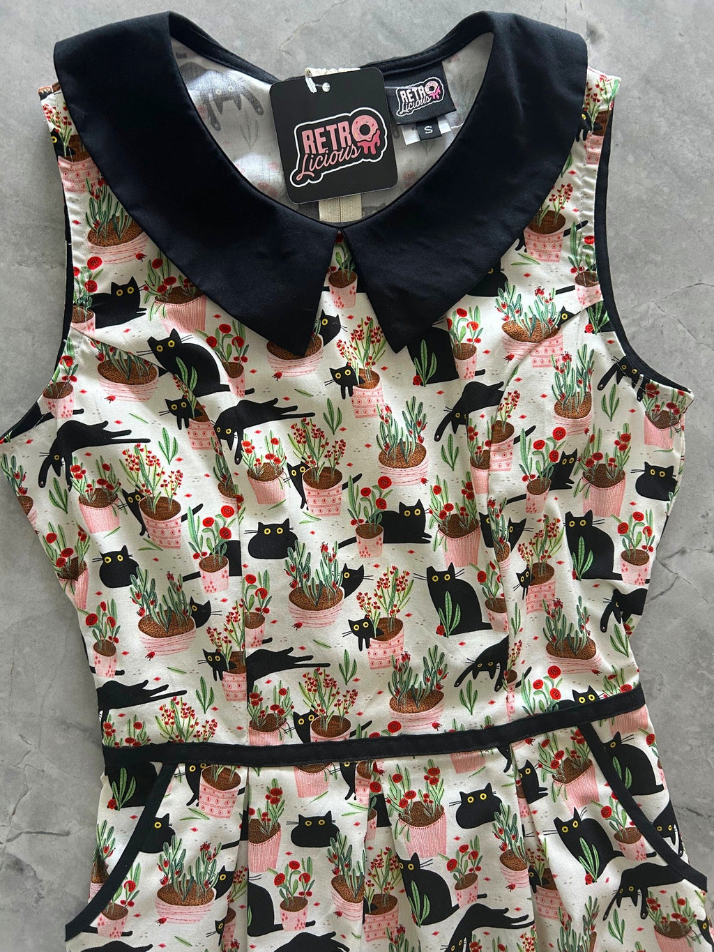 Retrolicious Cats & Plants Collared Dress