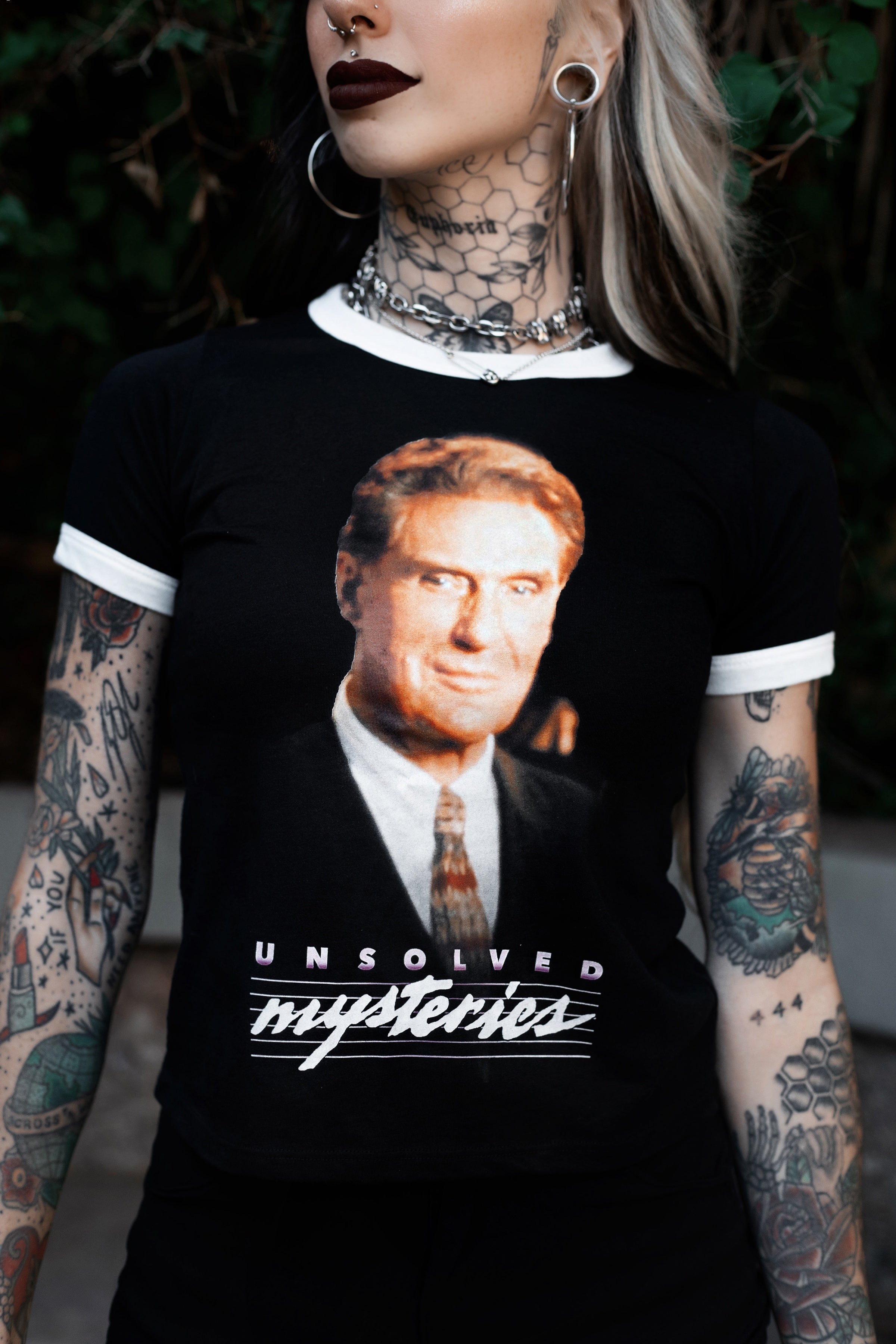 Unsolved Mysteries 'Robert Stack' Ringer Tee