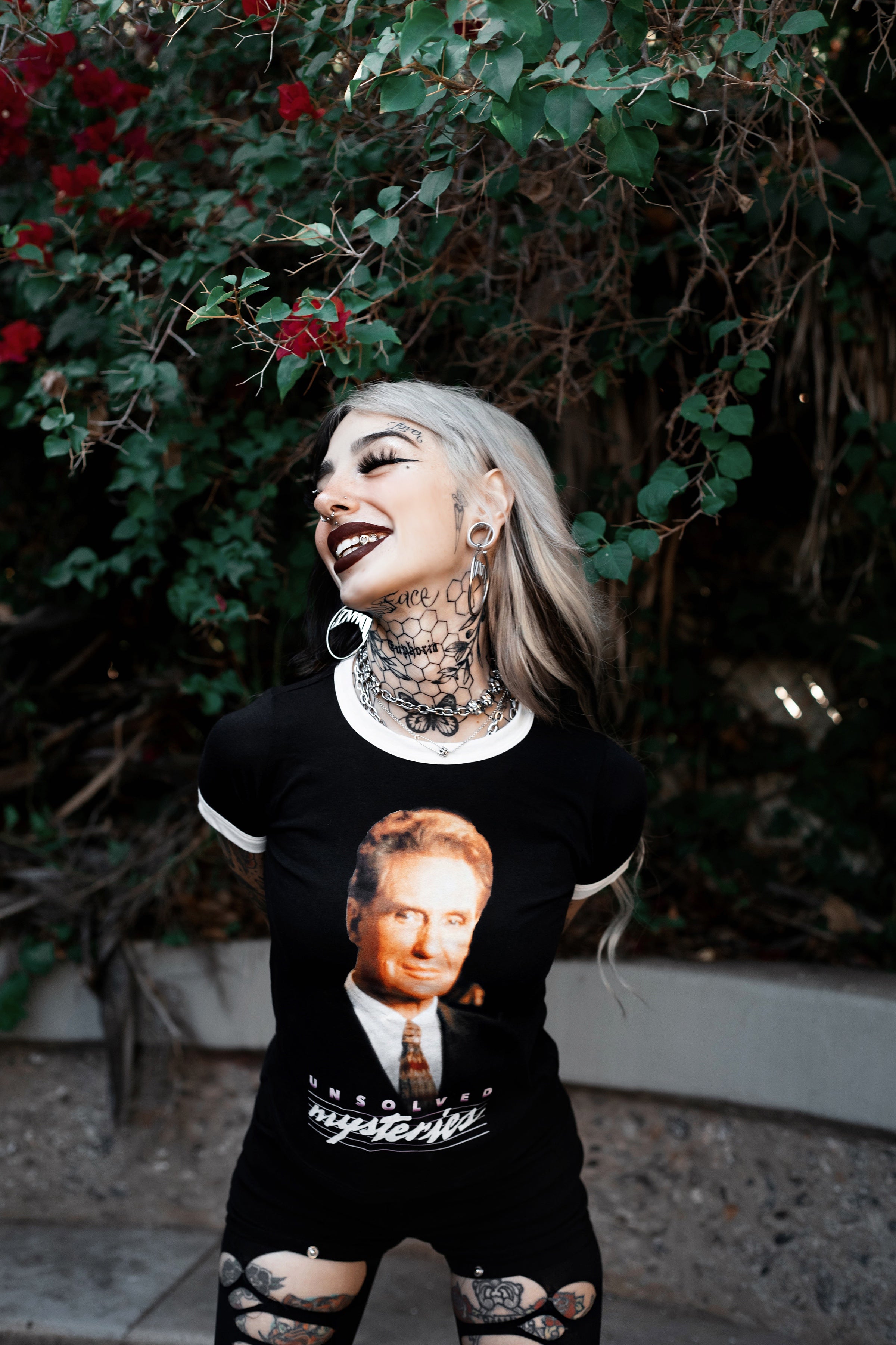 Unsolved Mysteries 'Robert Stack' Ringer Tee